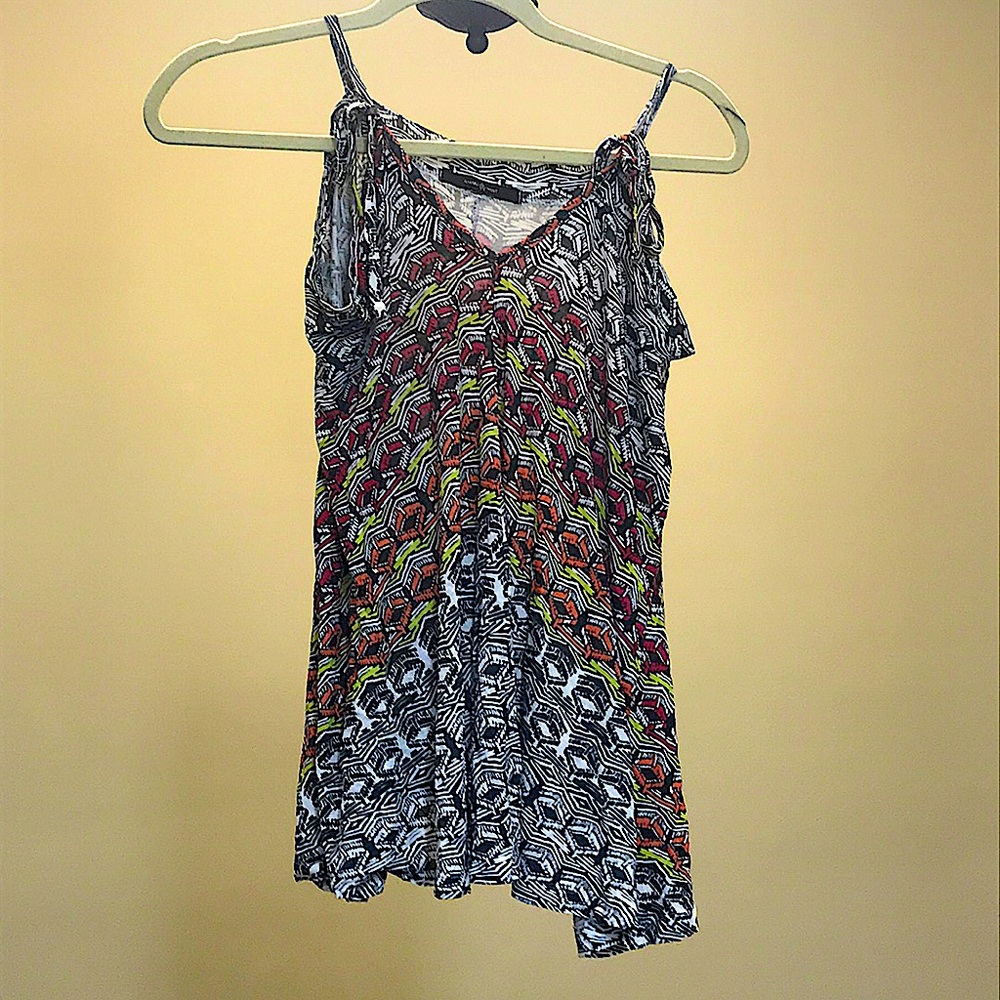 Cute summertime semi formal top